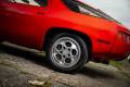 13_8. PORSCHE 928